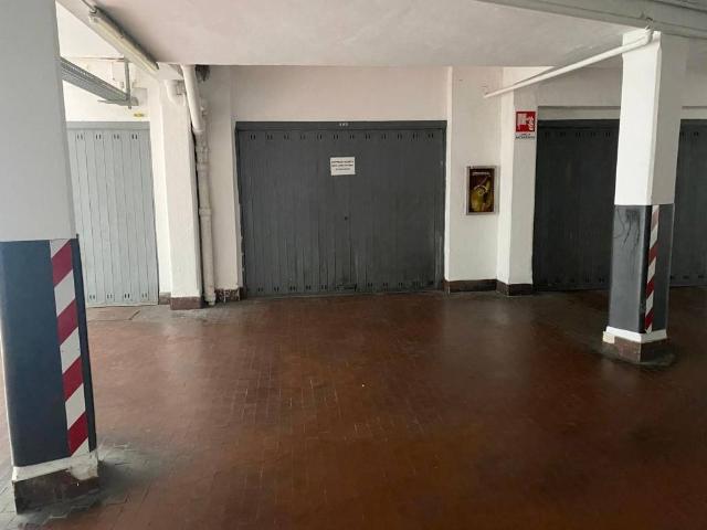 Box in affitto a Municipio 5, Milano