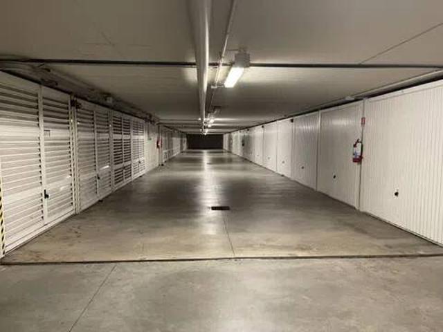 Box in affitto a San Siro, Milano
