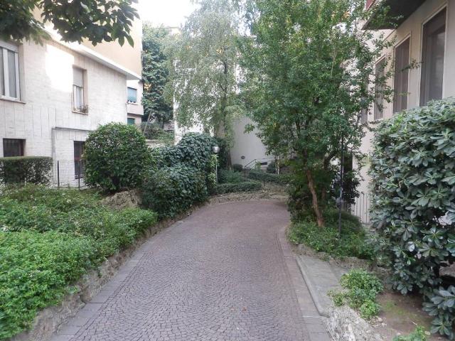 Box in affitto a Brera, Milano