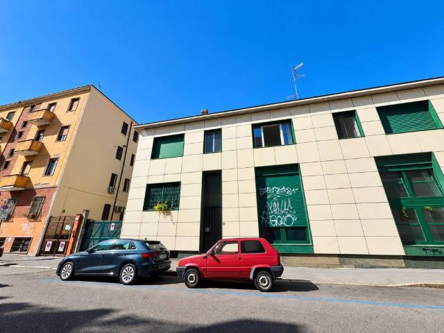 Box in affitto a Municipio 5, Milano