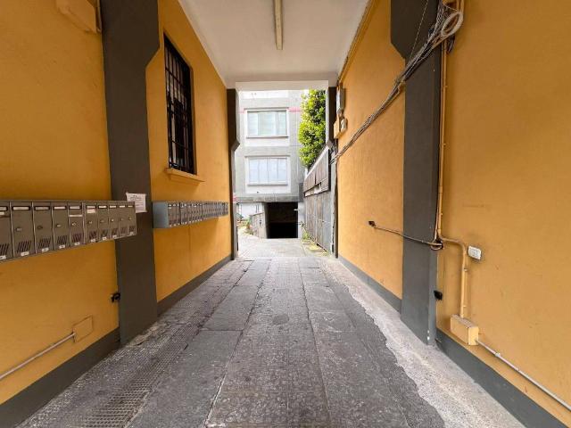 Box in affitto a Municipio 4, Milano