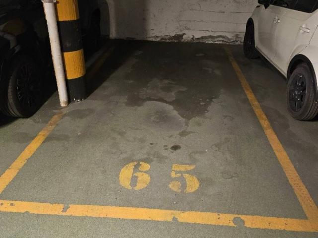 Box in affitto a Centro storico, Milano