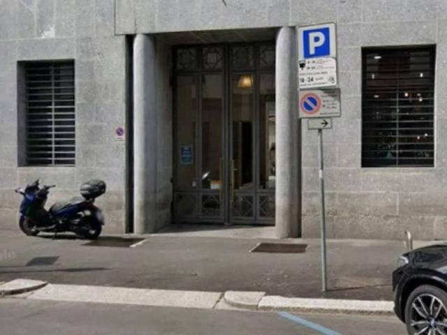 Box in affitto a Municipio 1, Milano