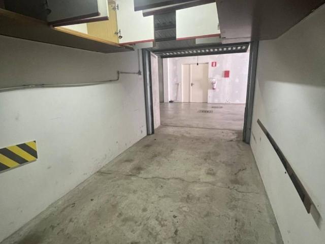 Box in affitto a Municipio 2, Milano