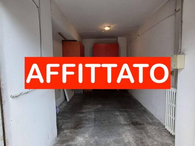 Box in affitto a Municipio 1, Milano