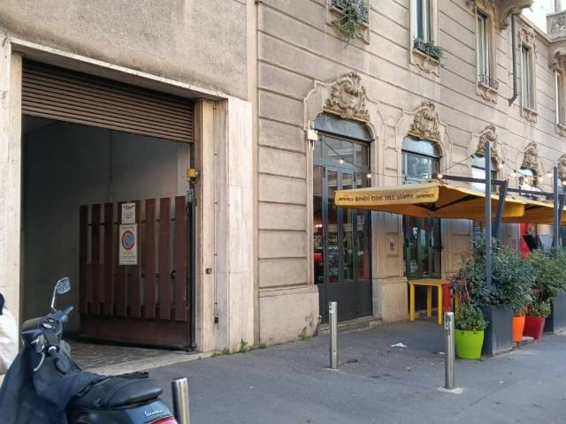 Box in affitto a Municipio 4, Milano