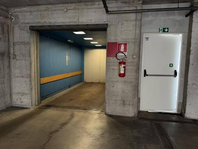 Box in affitto a Municipio 2, Milano