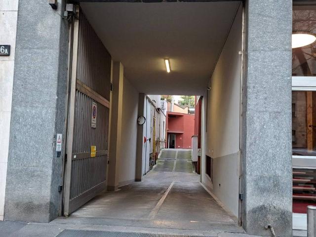 Box in affitto a Municipio 3, Milano