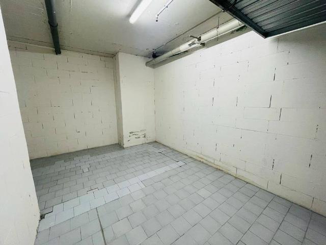 Box in affitto a Maciachini - Maggiolina, Milano