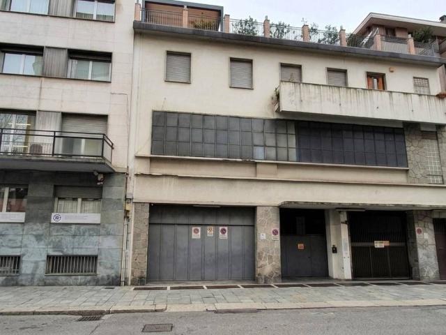 Box in affitto a Municipio 3, Milano