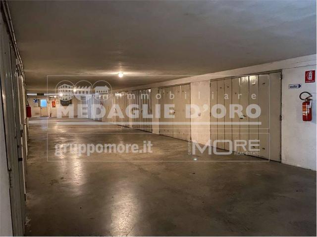 Box in affitto a Crocetta-San Lazzaro-Modena Est, Modena