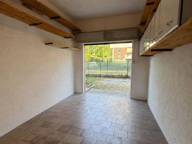 Box in affitto a Buon Pastore-Sant'Agnese-San Damaso, Modena