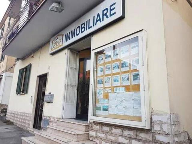 Box in affitto a Monterotondo, Roma Capitale