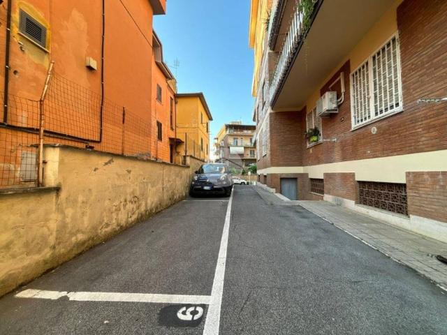 Box in affitto a Roma Capitale, Lazio