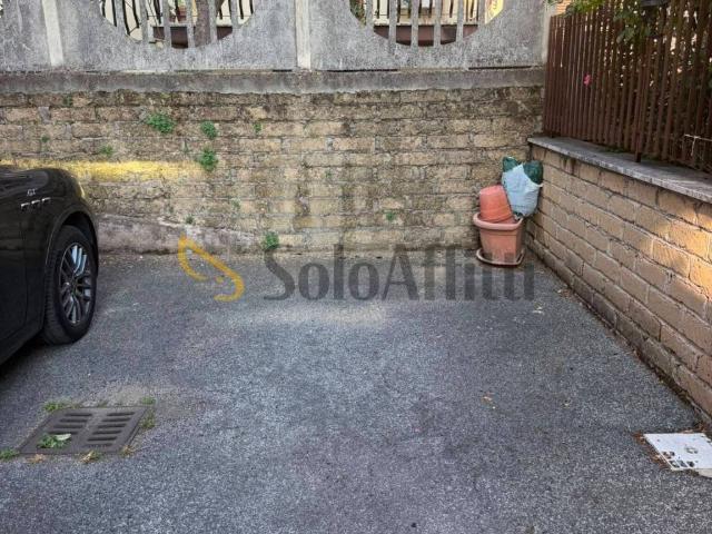 Box in affitto a Roma Capitale, Lazio