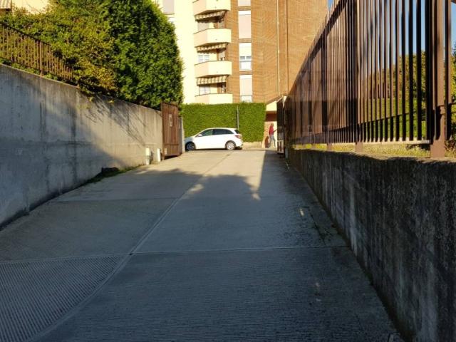 Box in affitto a Buonarroti, Monza