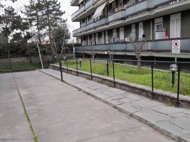 Box in affitto a Triante, Monza