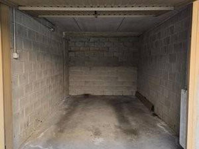 Box in affitto a San Fruttuoso, Monza
