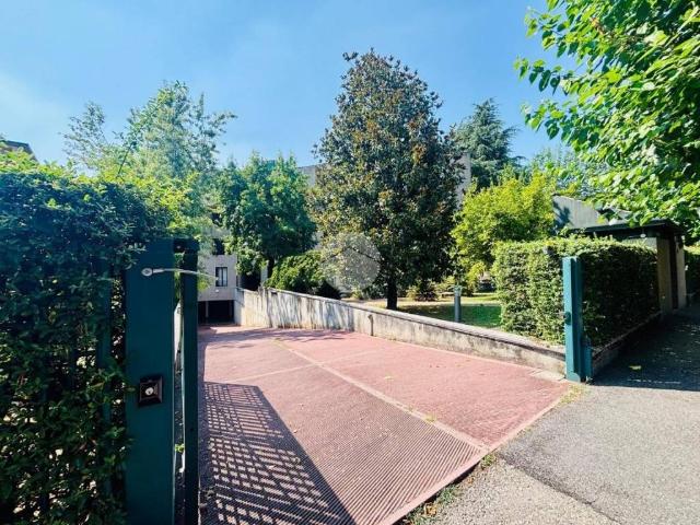 Box in affitto a Sant'Albino, Monza