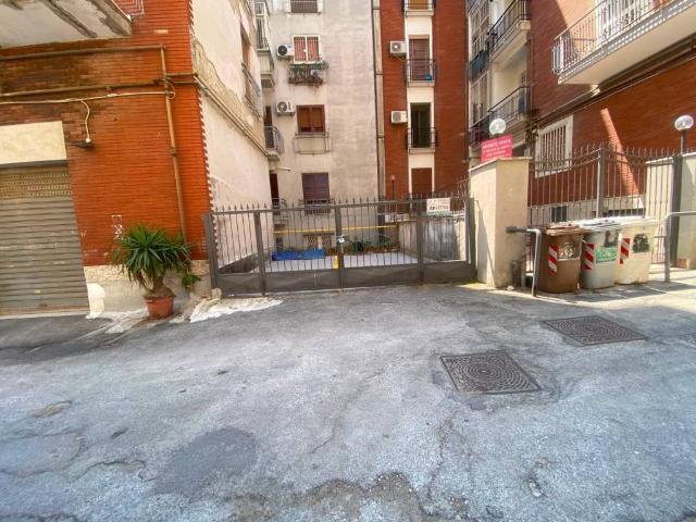 Box in affitto a Municipalità 3, Campania