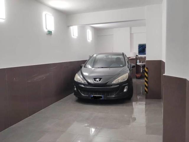 Box in affitto a Municipalità 5, Campania