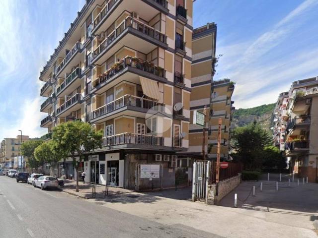 Box in affitto a Camaldoli, Napola