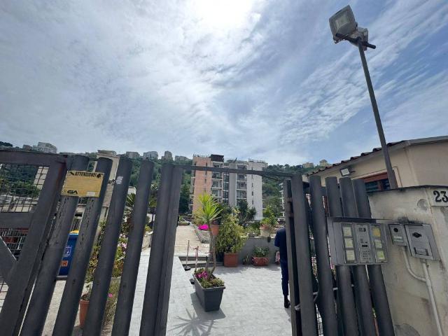 Box in affitto a Municipalità 10, Campania