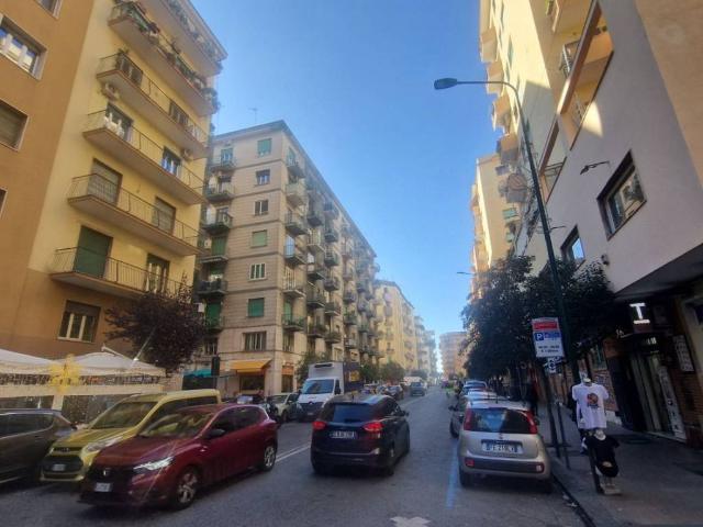 Box in affitto a Municipalità 5, Napola