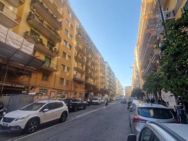 Box in affitto a Municipalità 5, Campania