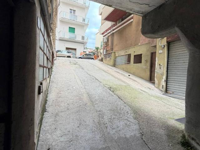 Box in affitto a Borgo Medievale, Roma Capitale