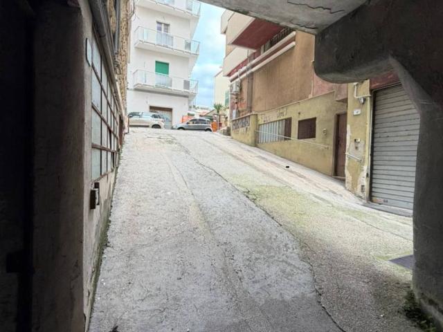 Box in affitto a Borgo Medievale, Roma Capitale