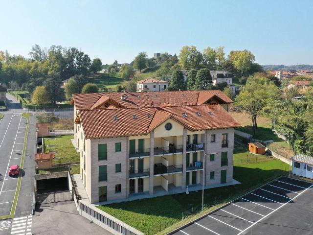 Box in affitto a Nibionno, Lombardia