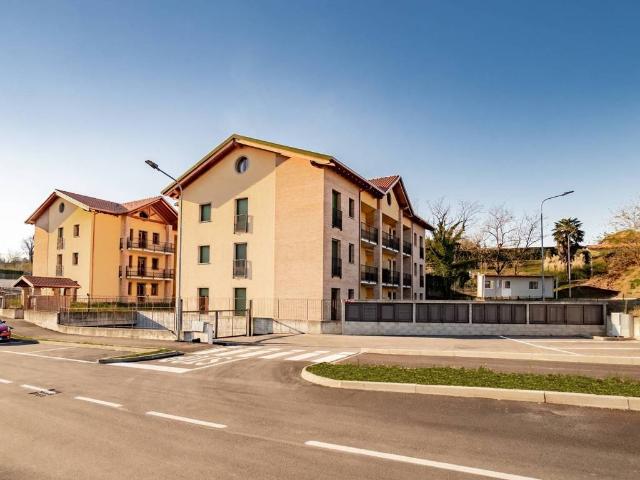 Box in affitto a Nibionno, Lombardia