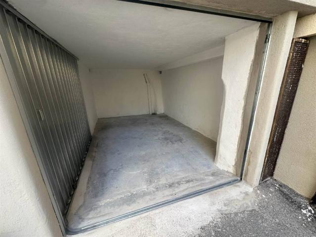 Box in affitto a Noli, Liguria