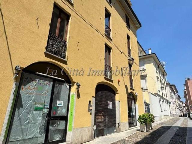 Box in affitto a Porta Mortara, Piemonte