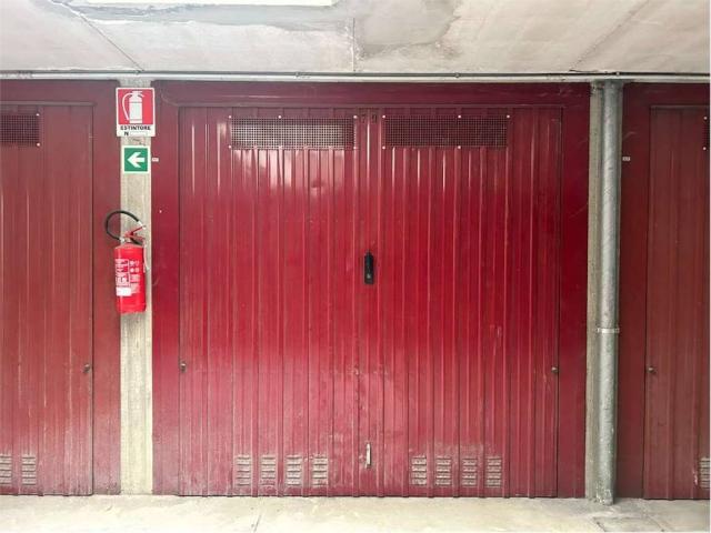 Box in affitto a Paderno, Paderno Dugnano