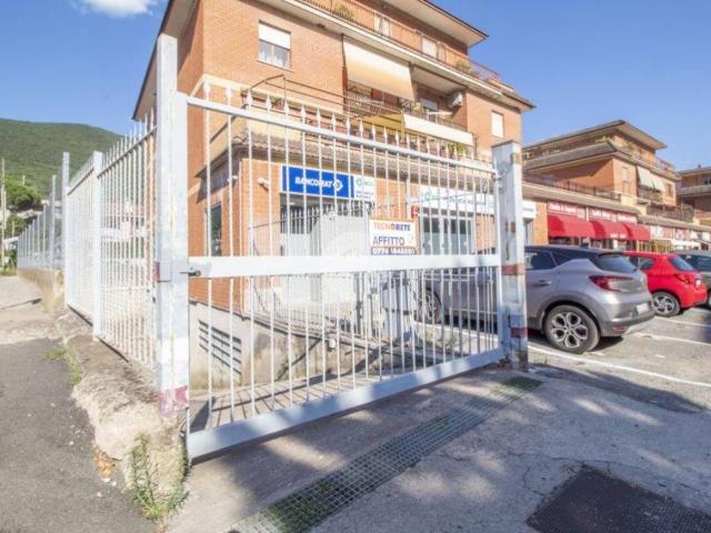 Box in affitto a Roma Capitale, Lazio