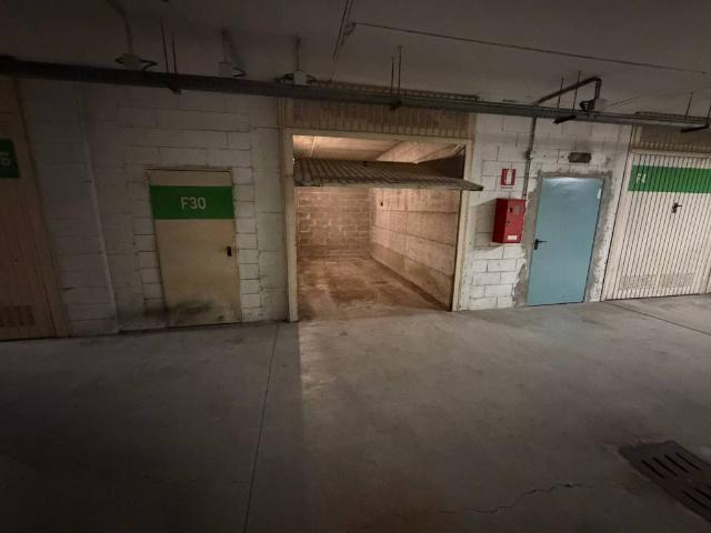 Box in affitto a Ticinello, Pavia