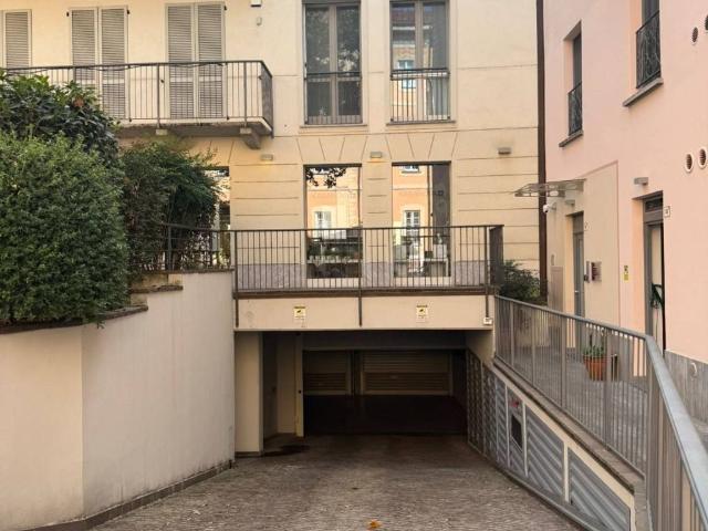 Box in affitto a Ticinello, Pavia