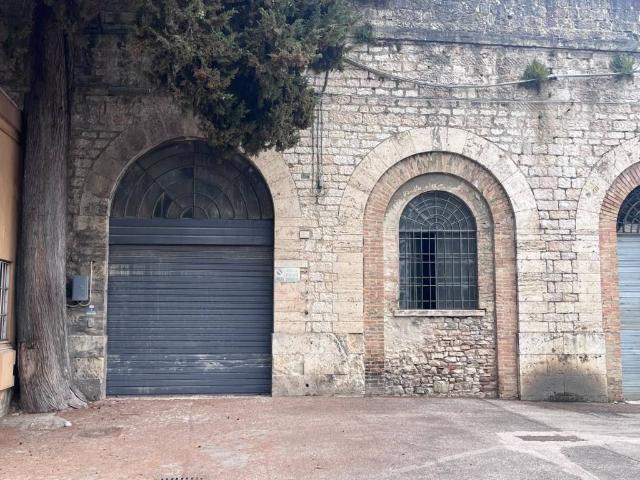 Box in affitto a Sant'Erminio, Cenerente