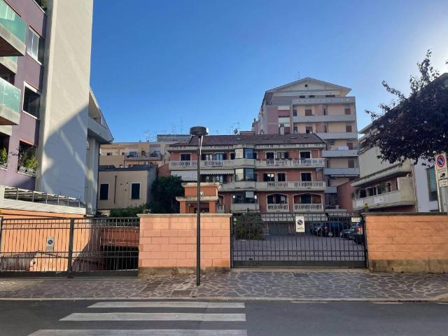 Box in affitto a Pescara, Abruzzo