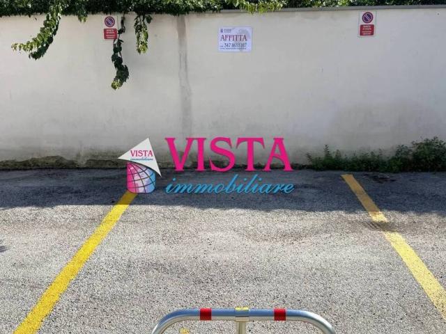 Box in affitto a Porta Nuova, Pescara