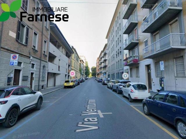Box in affitto a Infrangibile, Piacenza