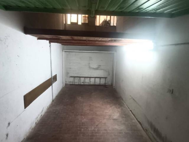Box in affitto a San Paolo, Prato