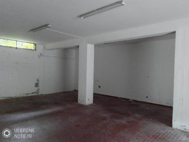 Box in affitto a Mezzana, Prato
