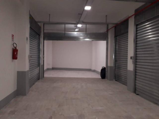 Box in affitto a Le Badie, Prato