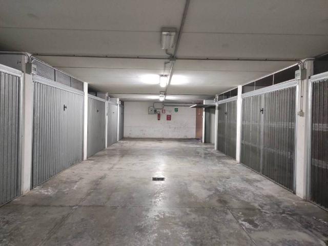 Box in affitto a Soccorso, Prato