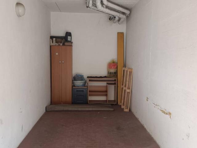 Box in affitto a San Paolo, Prato