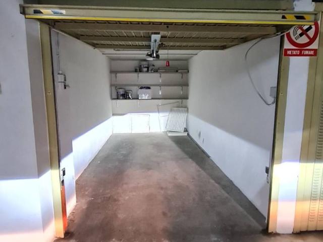 Box in affitto a Abissinia, Riccione