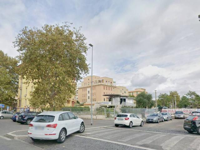 Box in affitto a Lido di Ostia, Roma Capitale